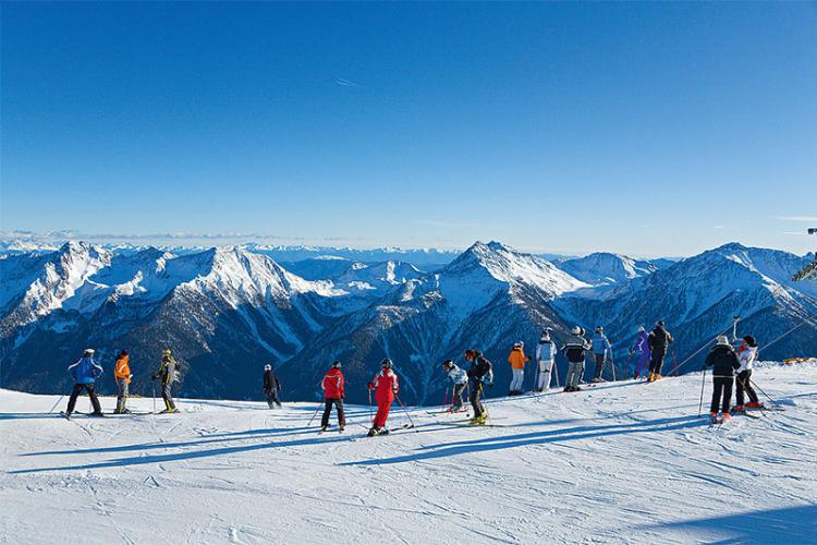 Vista panoramica montano nella zona sciistica Schwemmalm